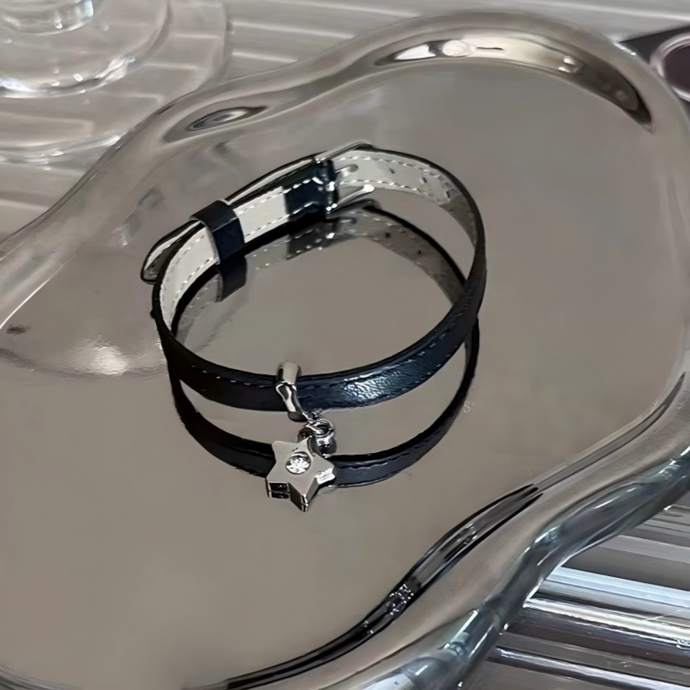 Star Charm Bracelet, Mesh Meta - огляд і ціна Mesh Strap Metal