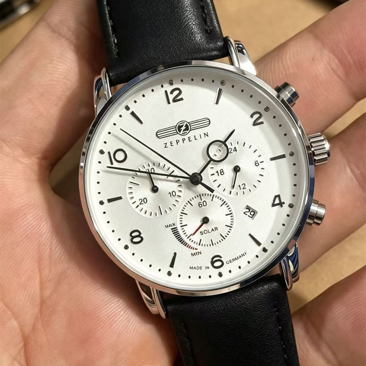 Zeppelin Airship Automatic Dat - огляд і ціна Leather Watch Band Men